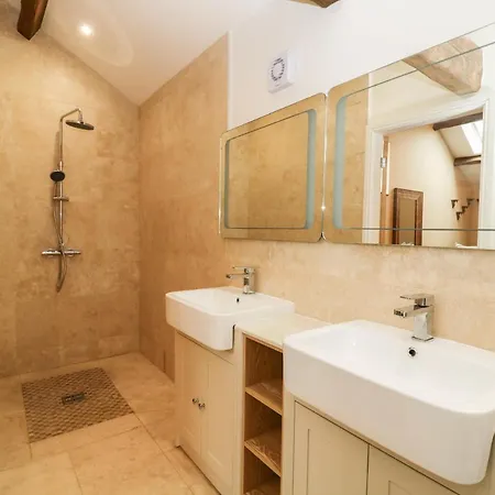 Snave Barn 斯基普顿